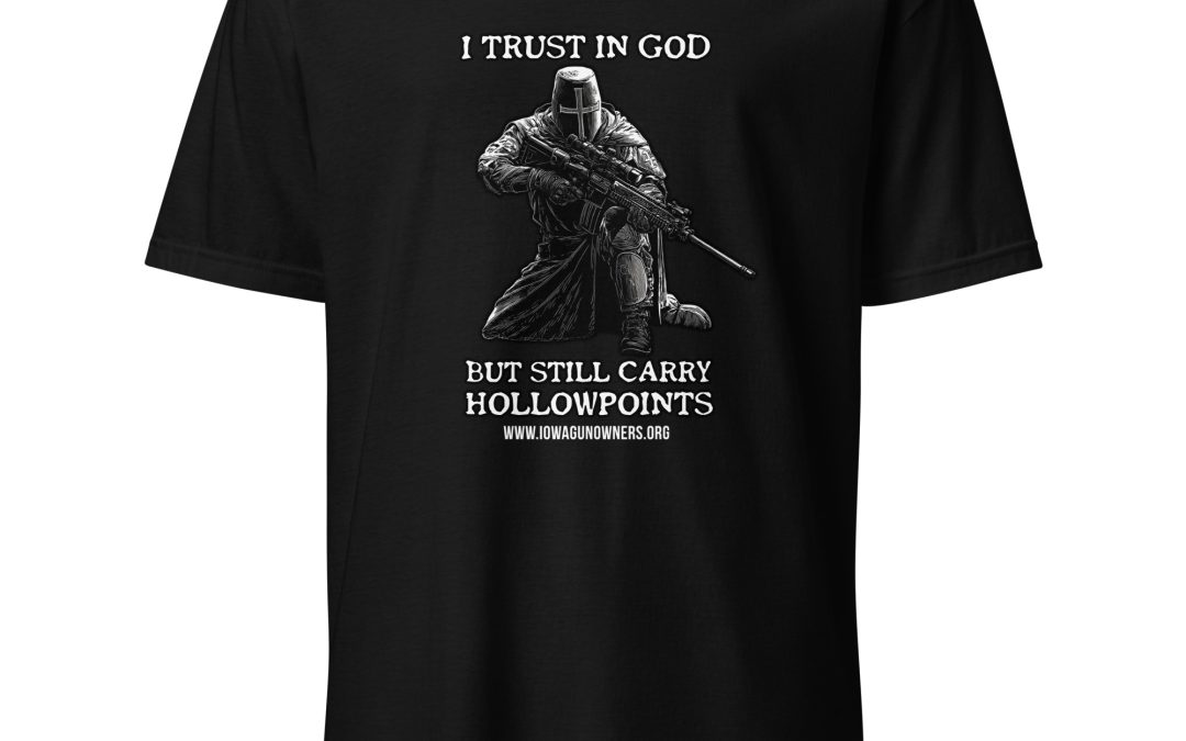 Supersoft – Short-Sleeve – Unisex – White Letters “I Trust In God”